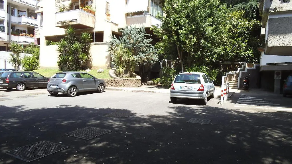 Appartamento Largo Sperlonga 18 Hotel Roma Italia